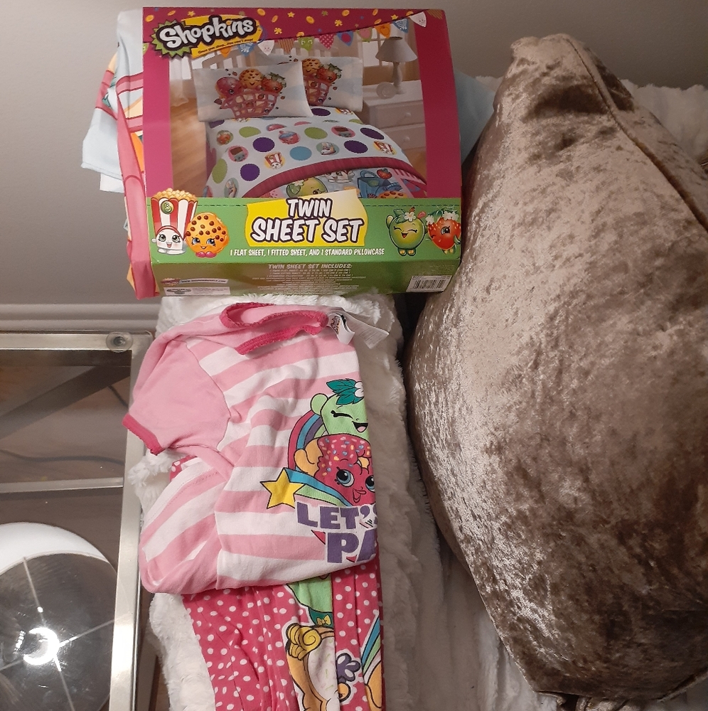 Hopkins New Sheet set and Pajama set sz 10